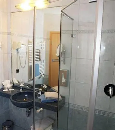 Atrium Garni 3*