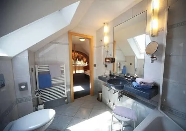 Ξενοδοχείο Atrium Garni 3*
