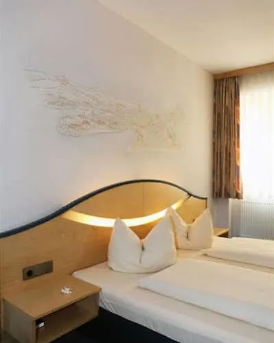 Atrium Garni 3*