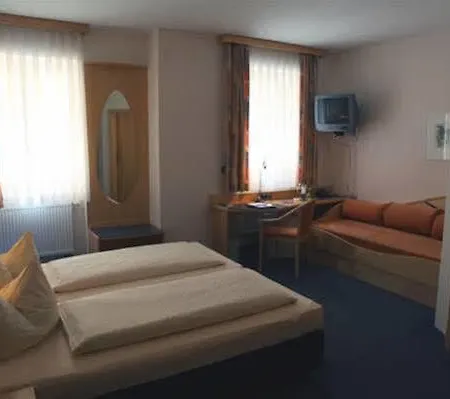 Atrium Garni Отель