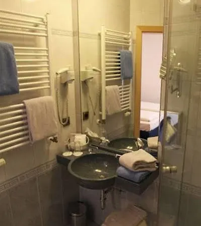 Отель Atrium Garni